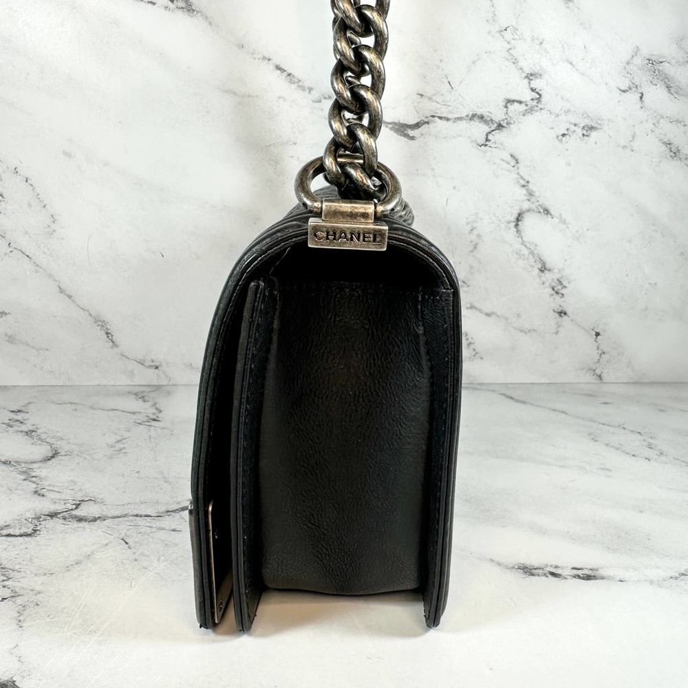 ❌❌ Chanel Boy Bag Metal Old Medium Classic Quilted Black Flap CC Leboy Calfskin - Picture 12 of 16